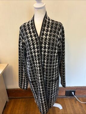 Fortune & Ivy Black & White Houndstooth Open-Front  Cardigan Size L NWOT